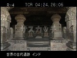 インド・遺跡・エローラ・３２窟・ジャイナ教窟・内部全景
