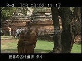 タイ・遺跡・アユタヤ・ワット・プラシーサンペット・僧の歩き