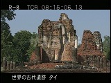 タイ・遺跡・スコータイ・ワット・プラパイルワン・破壊された仏陀立像